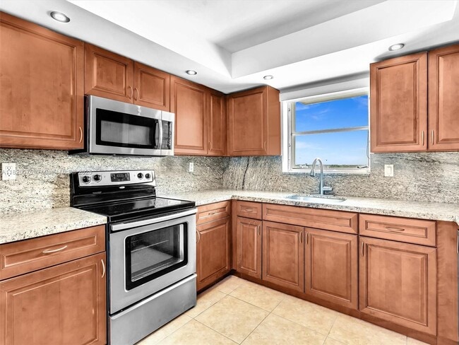 Building Photo - 2750 NE 183rd St