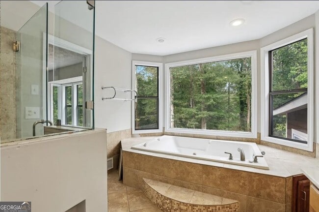 Building Photo - 270 St Simons Cove