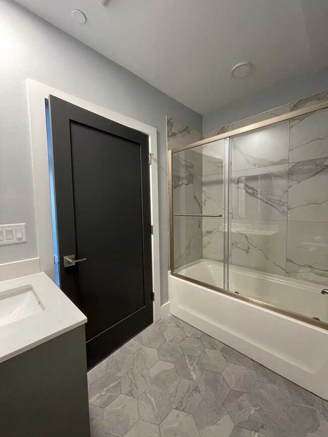 Building Photo - 365 Western Ave