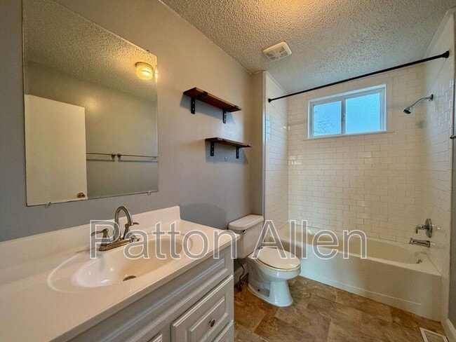 Building Photo - 135 Michigan Ave