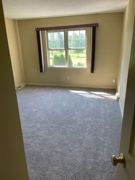 Building Photo - 53 Sawgrass Ct