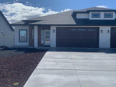 Building Photo - 835 Shadowleaf Ave