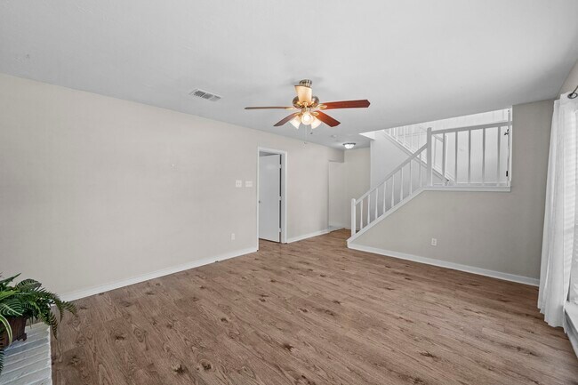 Building Photo - 16723 Running Quail Ct