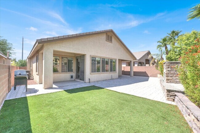 Building Photo - 3836 Bowers Hollow Ave