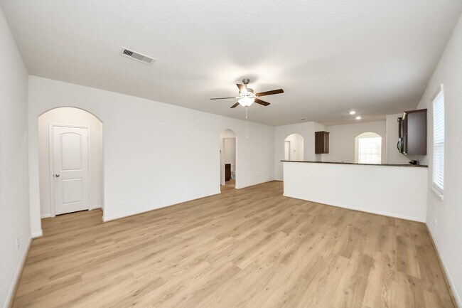 Building Photo - 9526 Opal Gates Dr