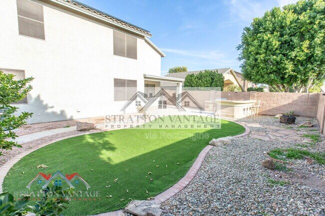 Building Photo - 16627 W McKinley St