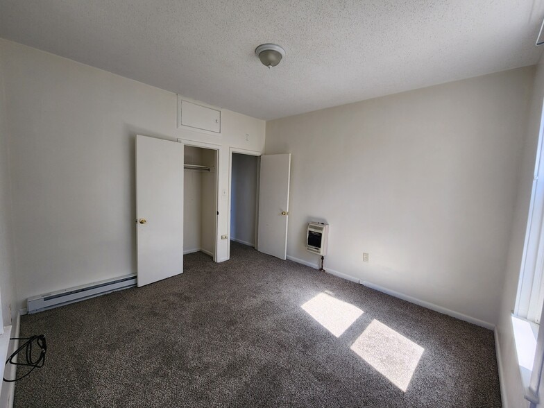 Bedroom - 201 Kelker St