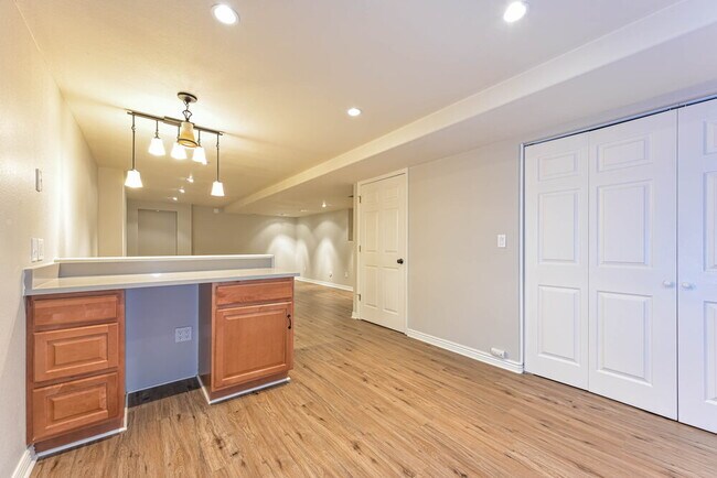 Building Photo - 4727 S Ireland Ct