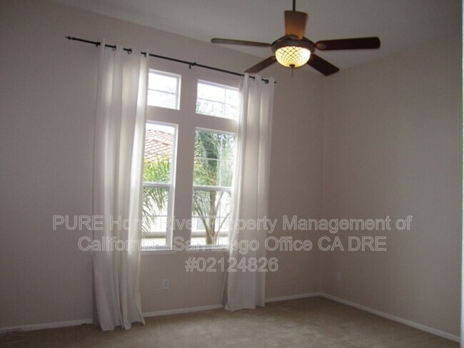 Building Photo - 621 Sumner Way