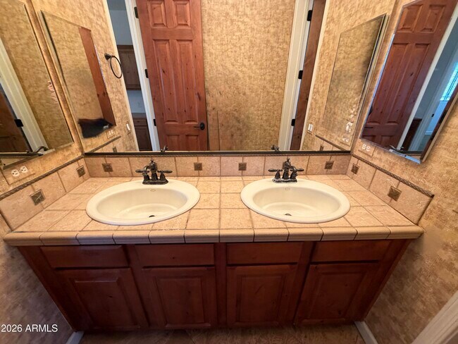 Building Photo - 3388 E Jasper Dr