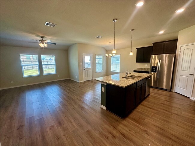 Building Photo - 1006 Fannin St