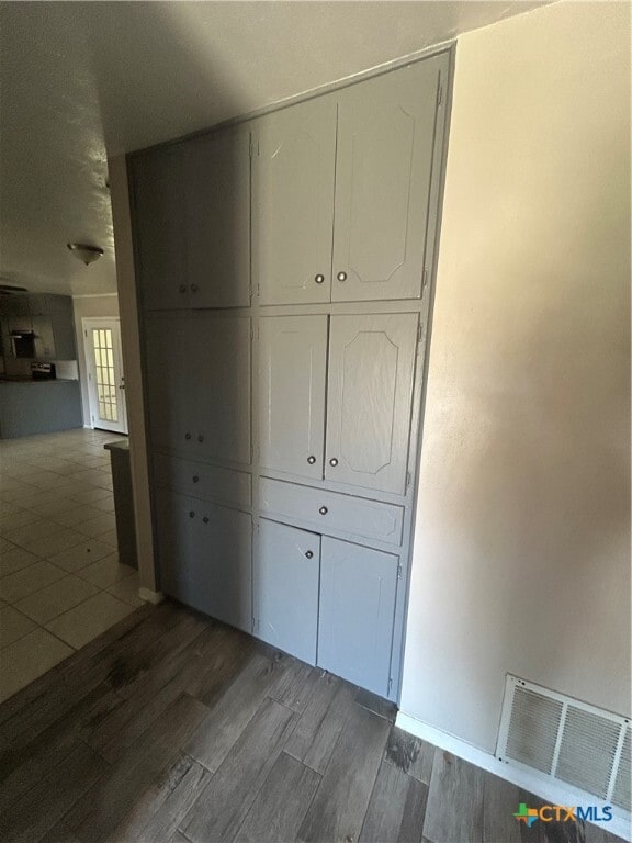 Building Photo - 1302 Cedar Dr