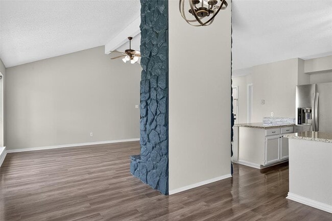 Building Photo - 10606 Forest Leaf Dr