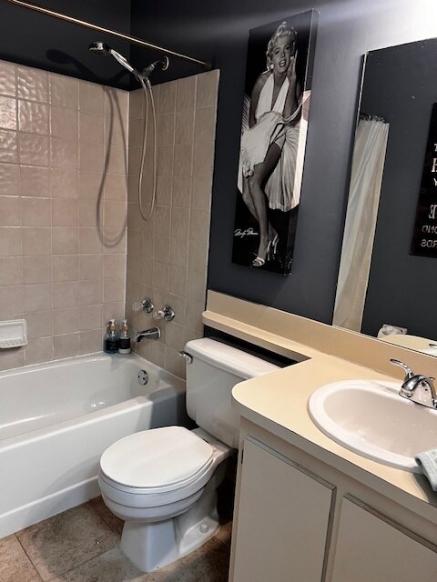 Building Photo - 10323 Boca Bend W