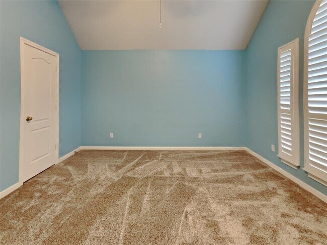 Building Photo - 1306 Silverleaf Dr