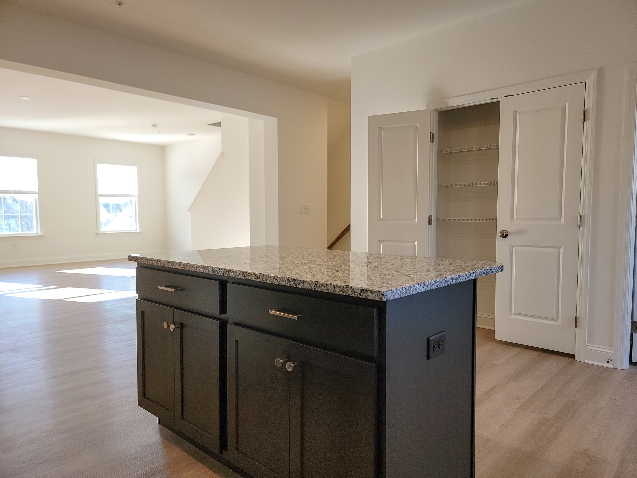 Building Photo - 2459 Spring Water Cir