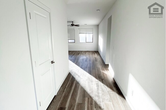 Building Photo - 16015 E Wildcat Dr