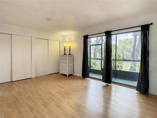 Building Photo - 9115 Tudor Dr