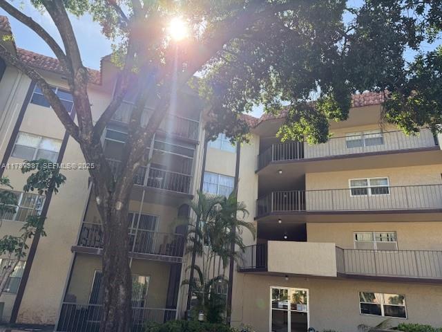 Building Photo - 6101 N Falls Cir Dr