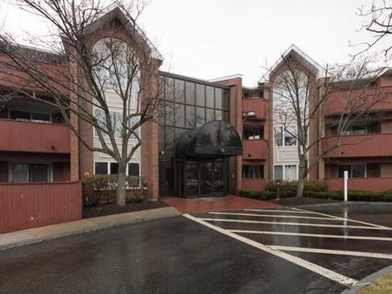 Main Entrance - 100 Rosemary Way