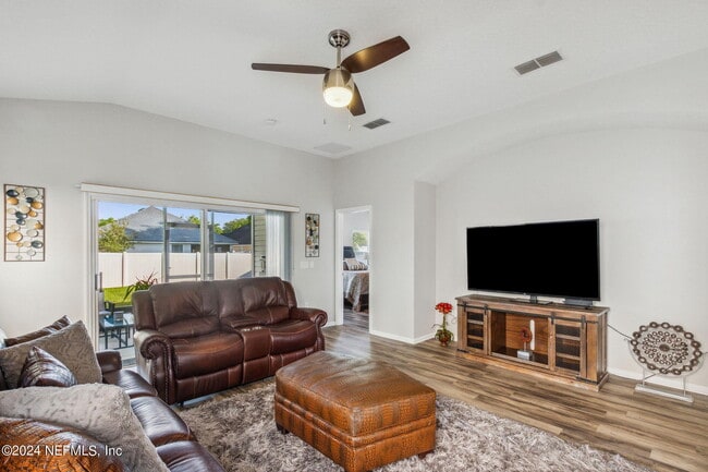 Building Photo - 1525 Cotton Clover Dr