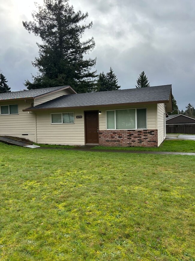 Building Photo - HOP16780