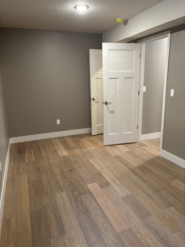 Building Photo - 762 Geoglein -3