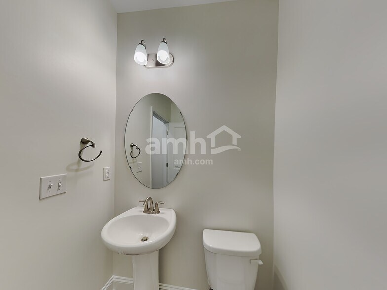 Building Photo - 1005 Bethany Dallas Dr