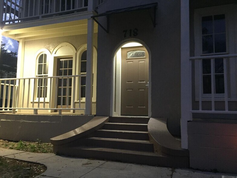 Building Photo - 718 Park Blvd