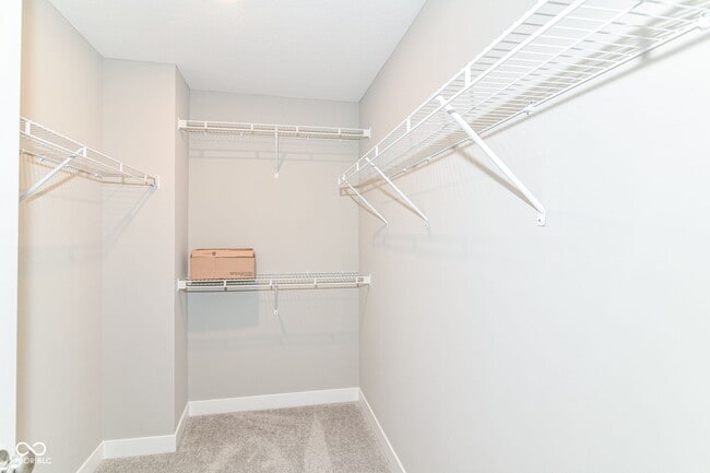 Building Photo - 6872 Sunstone Pl