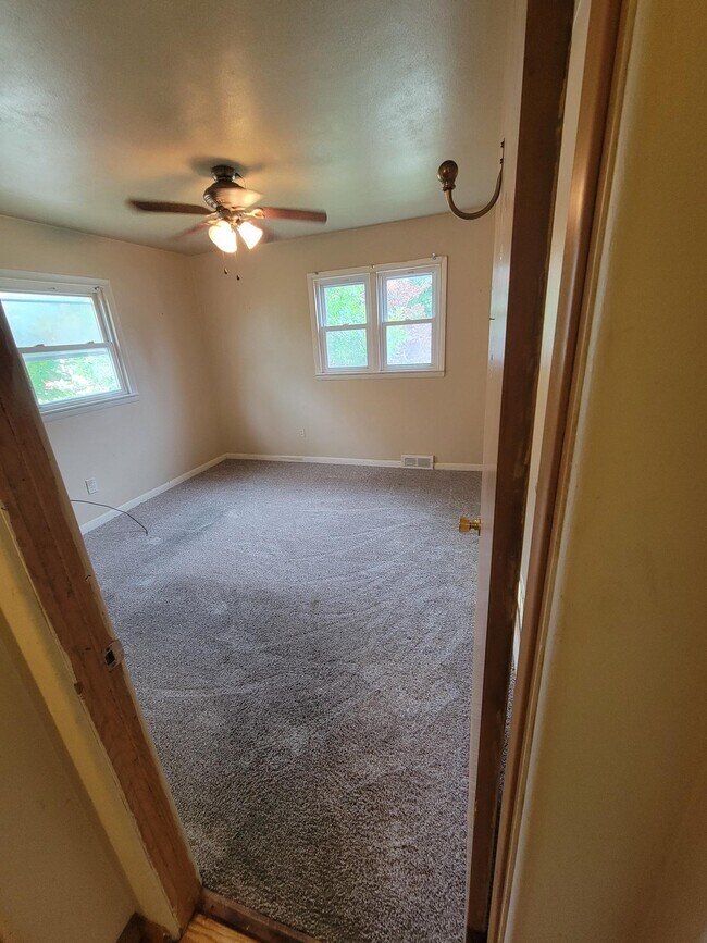 Building Photo - Kenosha House