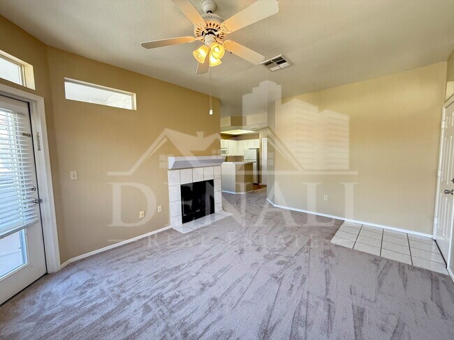 Building Photo - 11375 E Sahuaro Dr