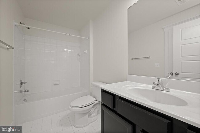 Building Photo - 212 Upper Brook Terrace