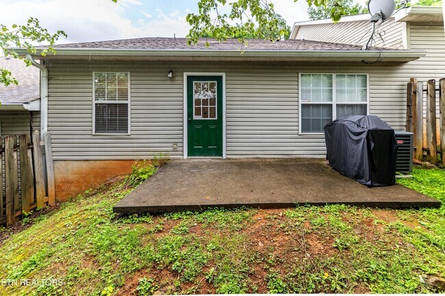 Building Photo - 1315 Lucy Way