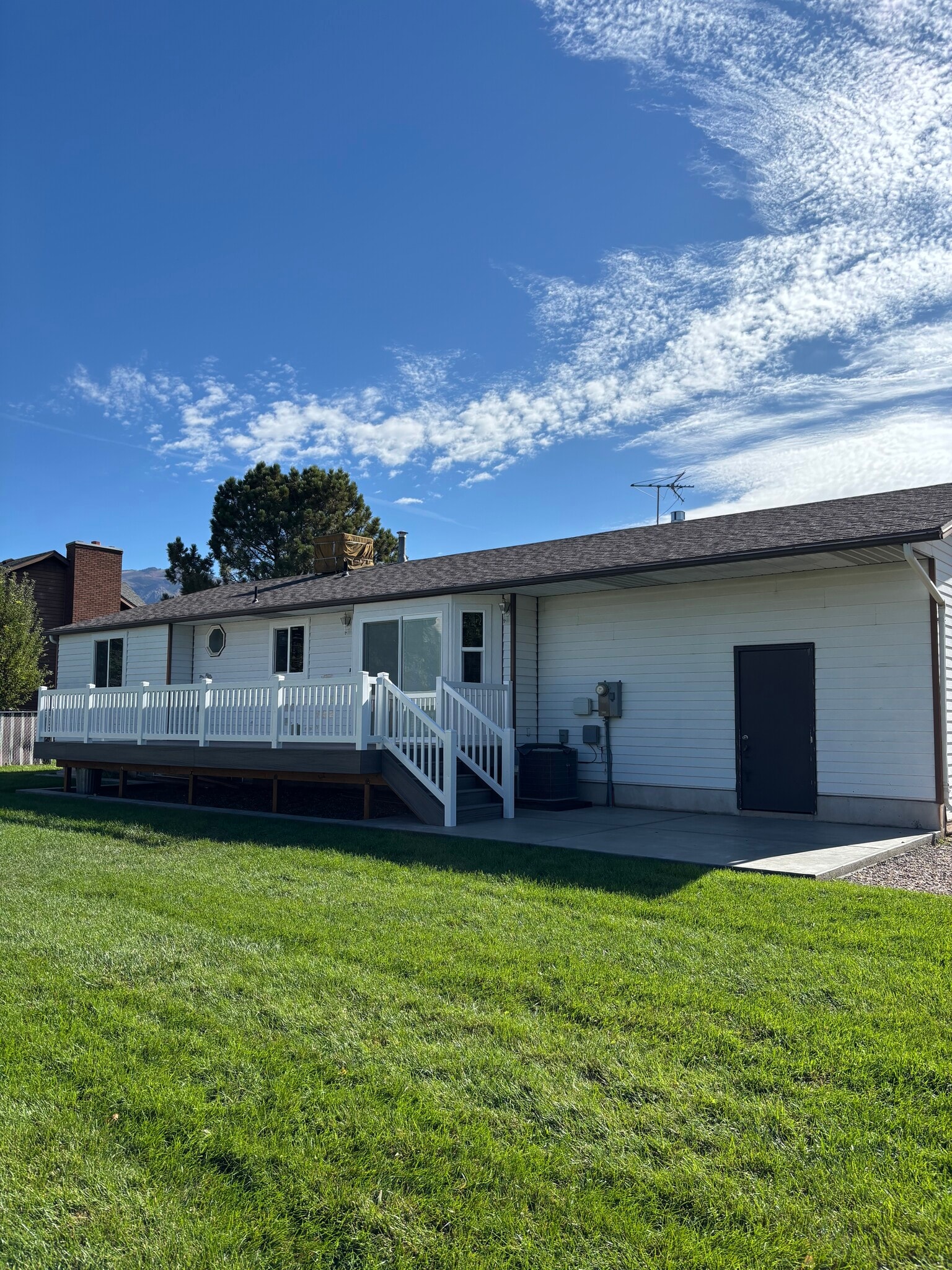 Back Yard - 111 E 900 S