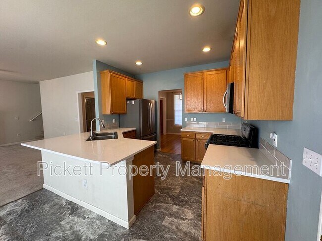 Building Photo - 1379 Amber Ct NE