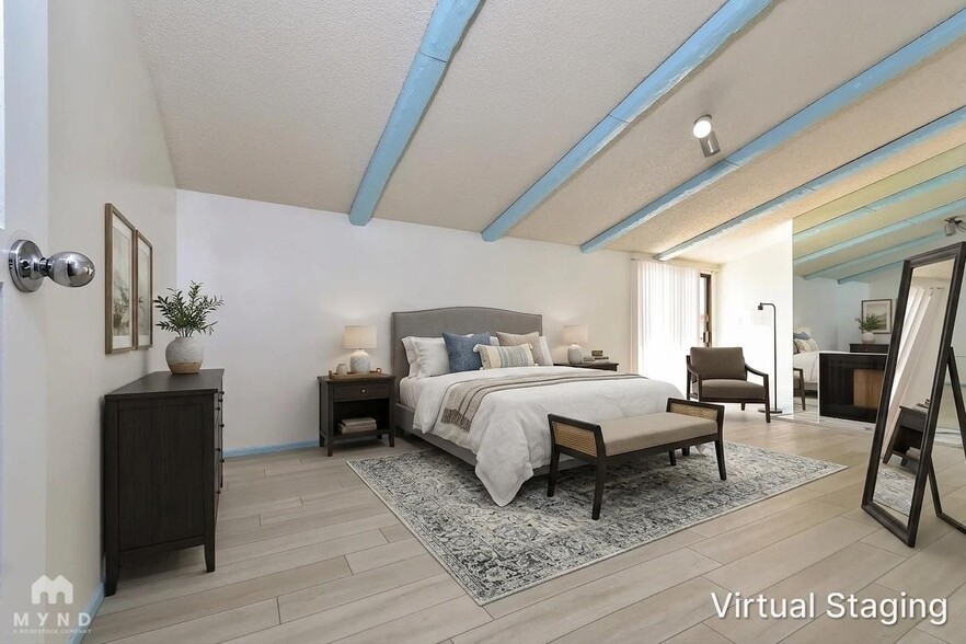 Building Photo - 2413 Plaza Del Grande