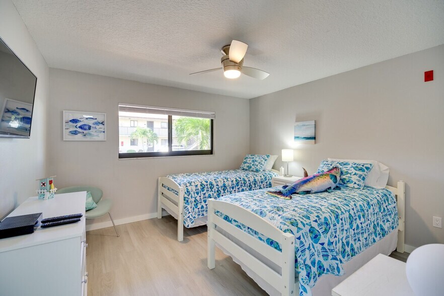 Building Photo - 3180 N Atlantic Ave