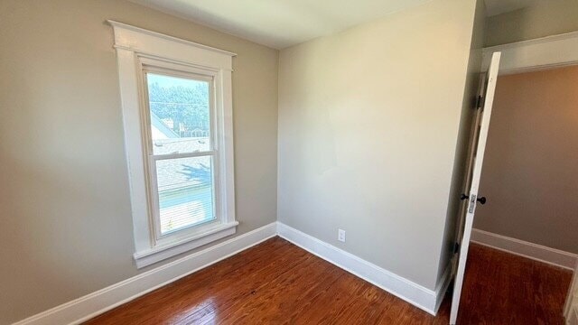 Building Photo - BATES HENDRICKS/GARFIELD PARK - 4 BR BEAUTIFULLY RENOVATED AVAILABLE NOW!