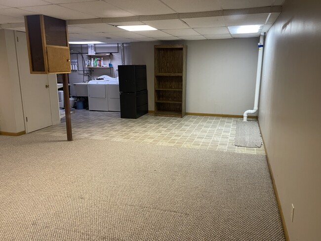 Building Photo - 2216 Orwell Ct