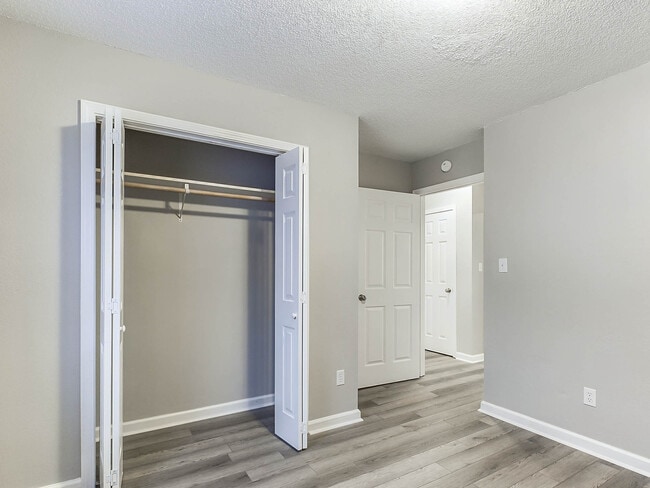 Building Photo - 754 Old Stage Rd