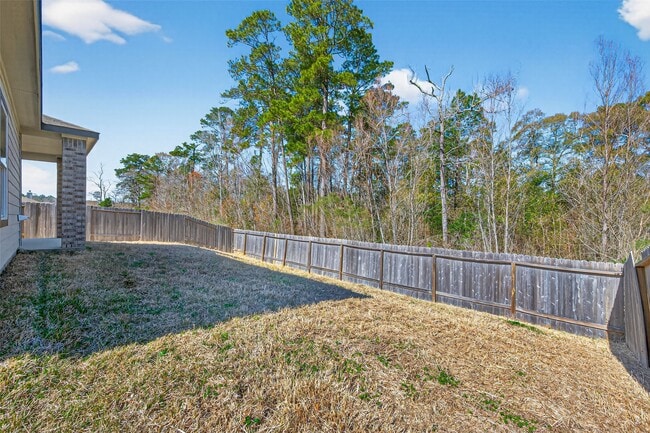 Building Photo - 15059 Meadow Glen N