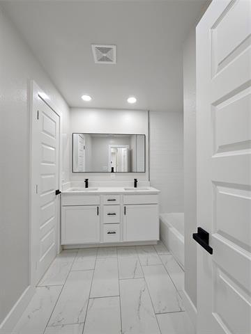 Building Photo - 3254 Matthews Dr
