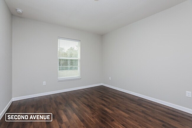 Building Photo - 2600 SW 152nd Ln