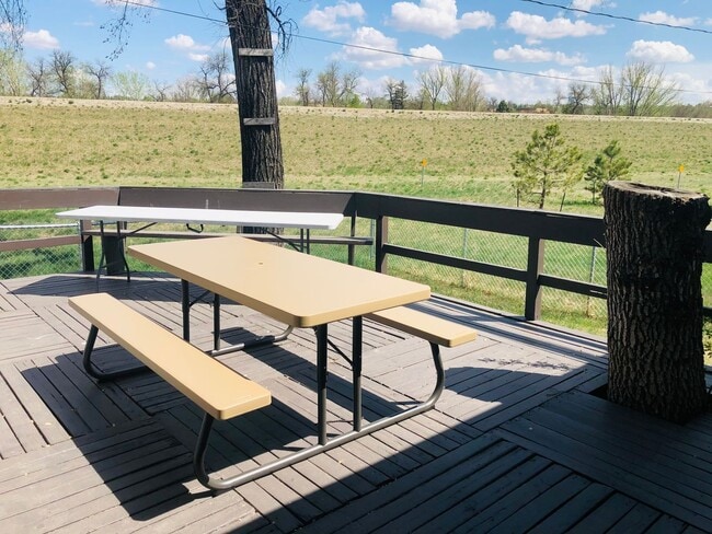 Building Photo - 3 Bedroom Home