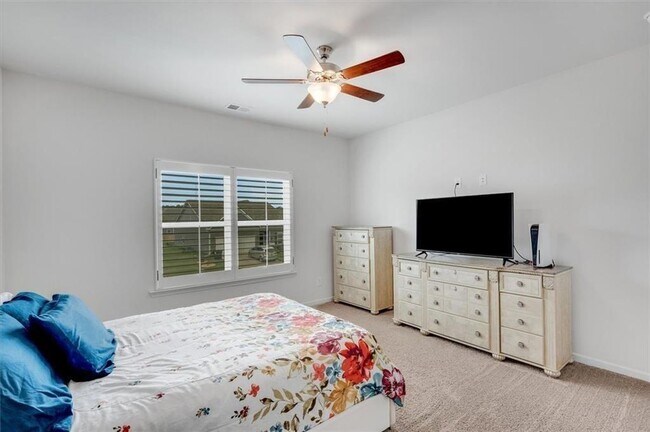 Building Photo - 317 Lucyanna Ln