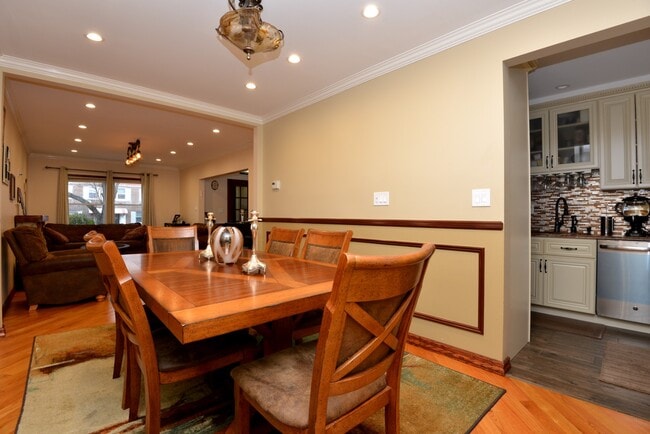 Building Photo - 174-06 Jewel Ave