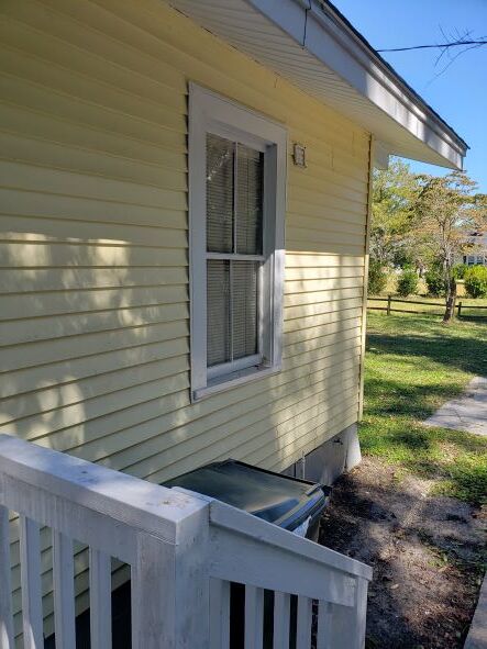 Building Photo - 2201 4th Ave