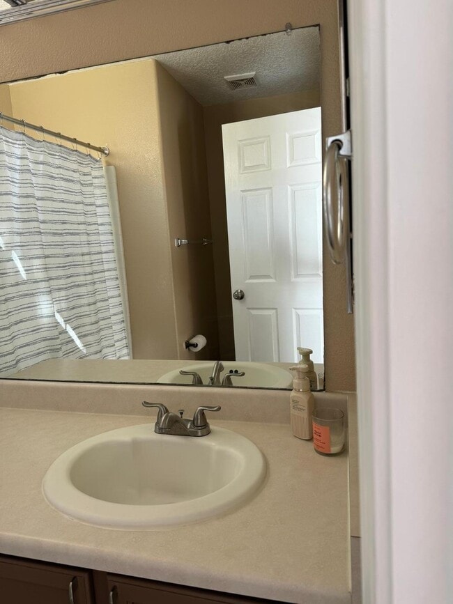 Building Photo - 10920 Tomatillo Ln SE