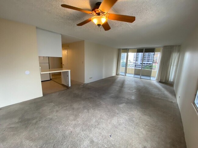 Building Photo - **KEALANI 2BD/2BA/1PK WAIKIKI CONDO FOR RENT**